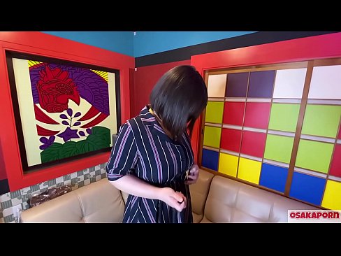 ❤️ Japanese cutie met groot tiete masturbeer met seksspeelgoed en kry 'n orgasme. Sy praat in 'n onderhoud oor haar fokken ervaring. Groot tiete en harige poes wat hard kreun. Osakaporn ️ Porno by ons ☑